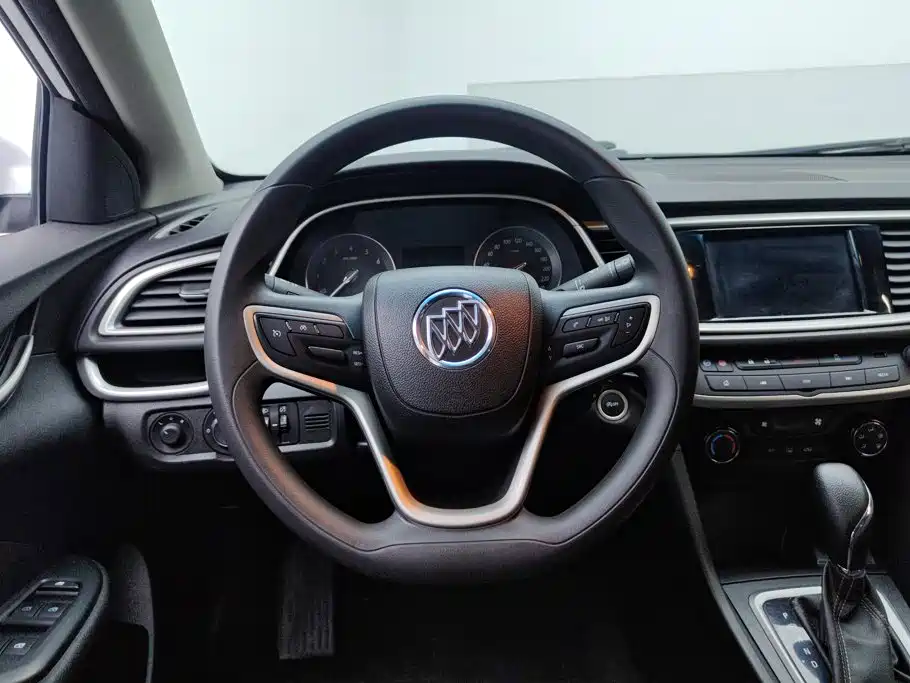 Buick Excelle — миниатюра 15