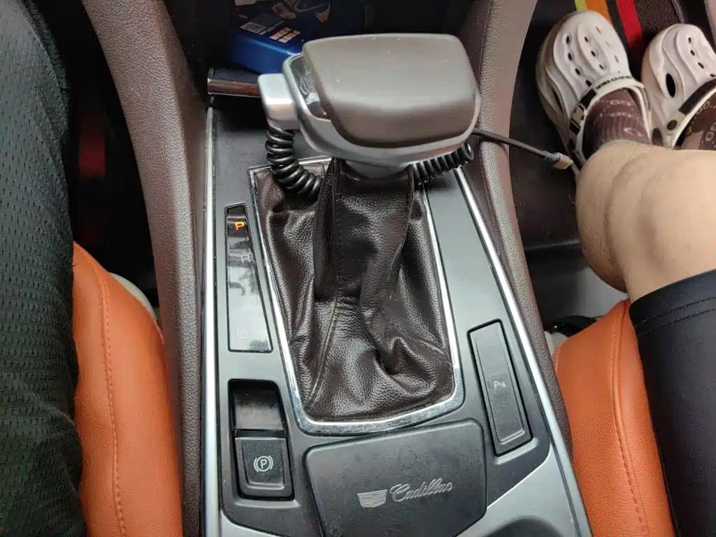 Cadillac SRX — миниатюра 15