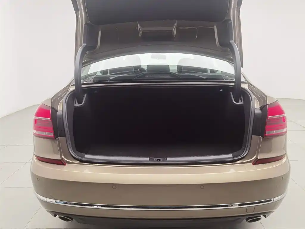 Volkswagen Passat — миниатюра 16