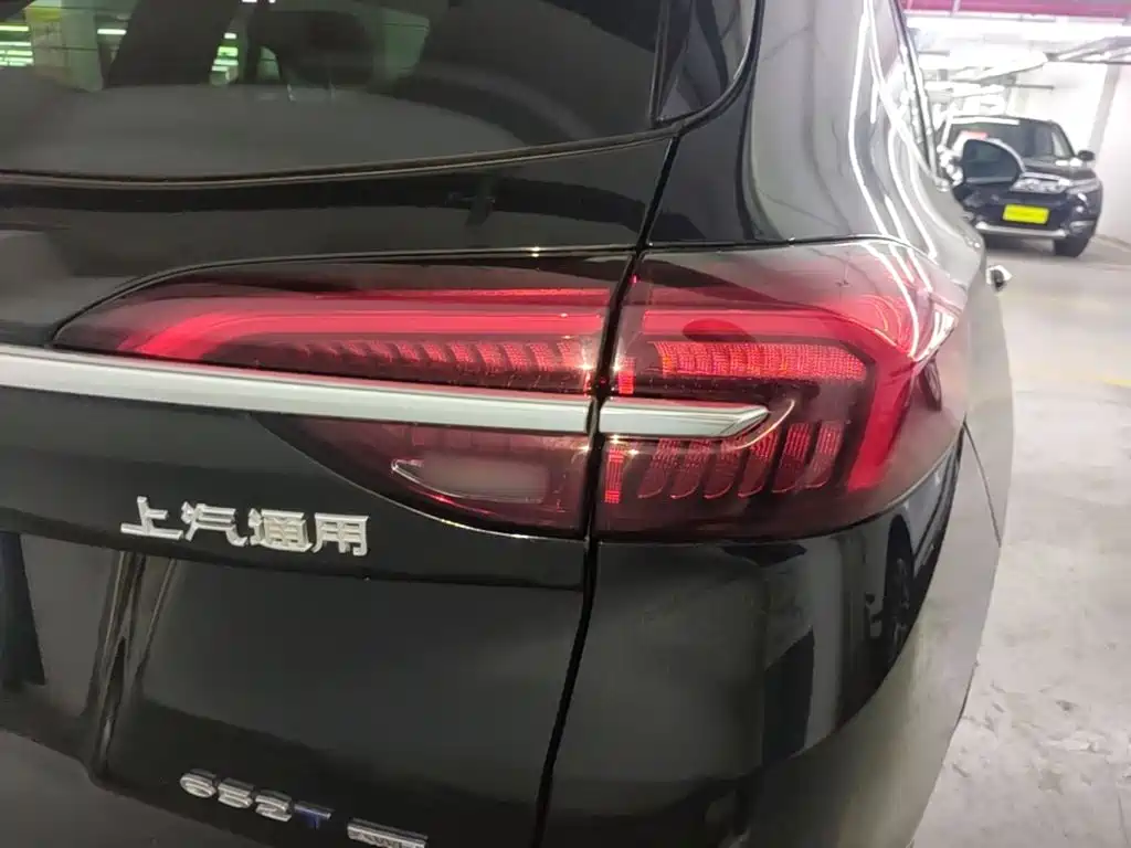 Buick Envision Plus — миниатюра 8