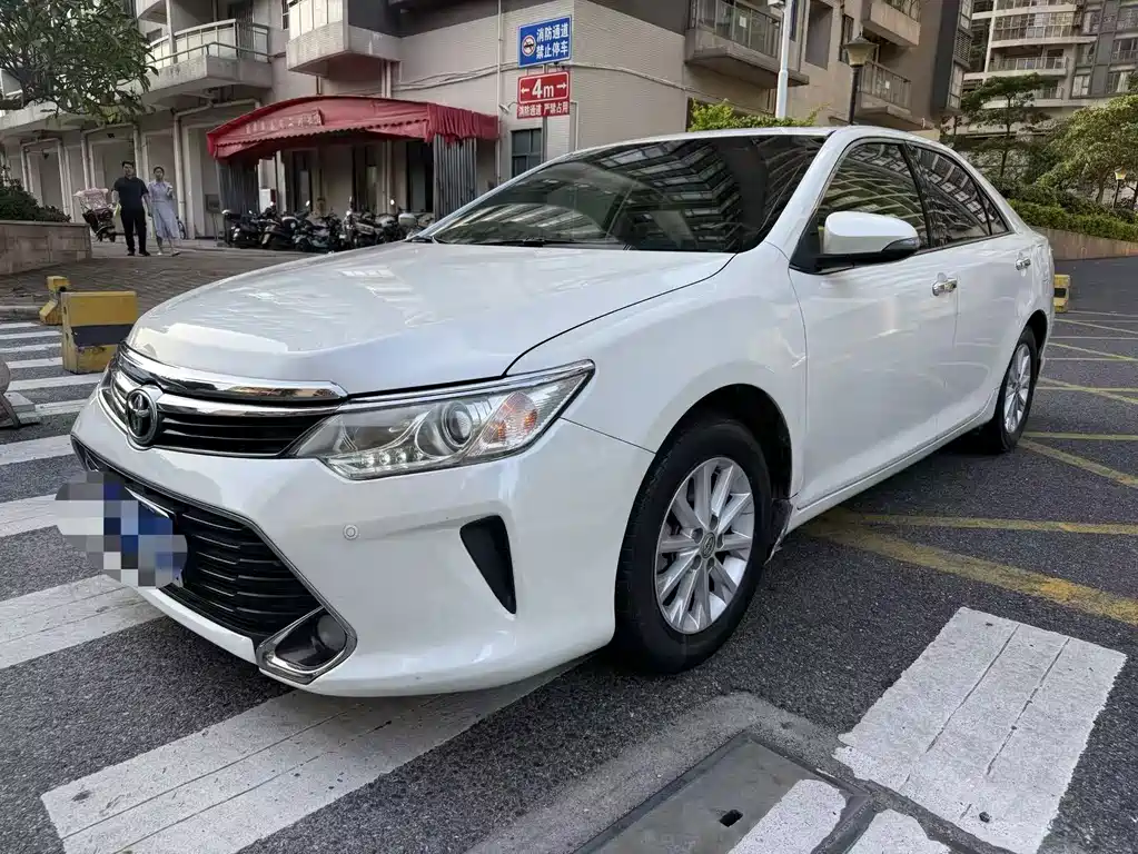 Купить Toyota Camry