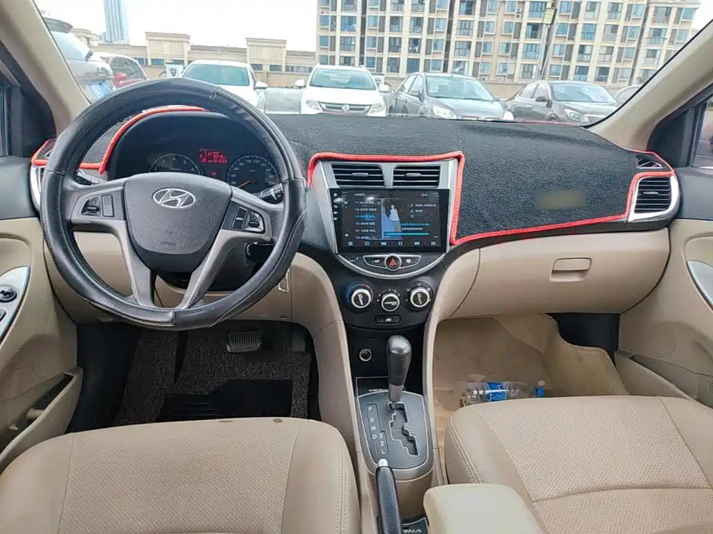Hyundai Verna — миниатюра 10