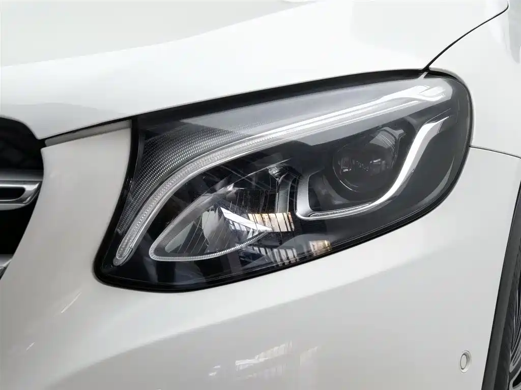 Mercedes-Benz GLC 2018 GLC 200 4MATIC