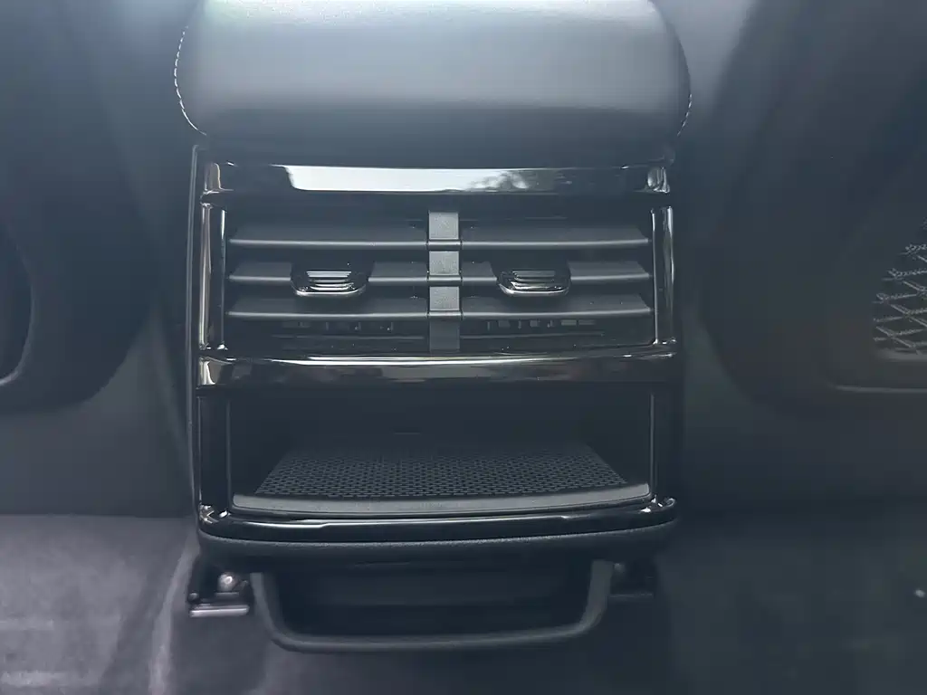 Geely Xingyue L — миниатюра 11
