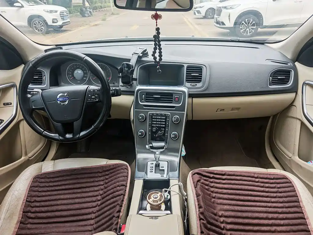 Volvo S60 (Import) — миниатюра 9
