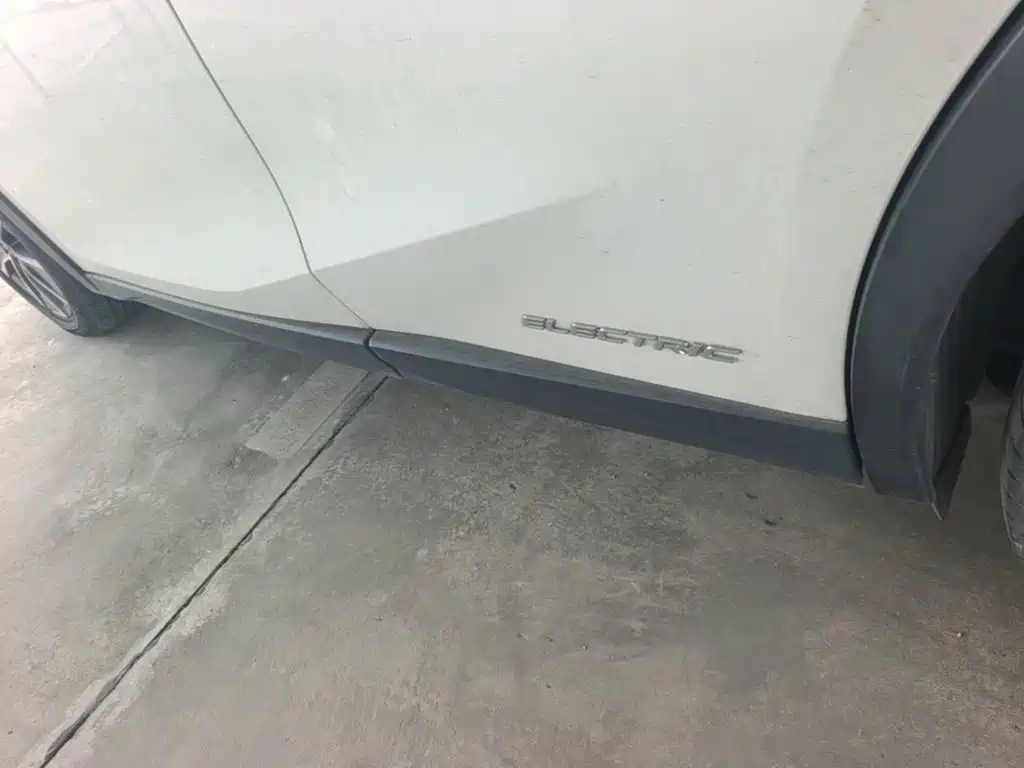 Lexus UX New Energy — миниатюра 22