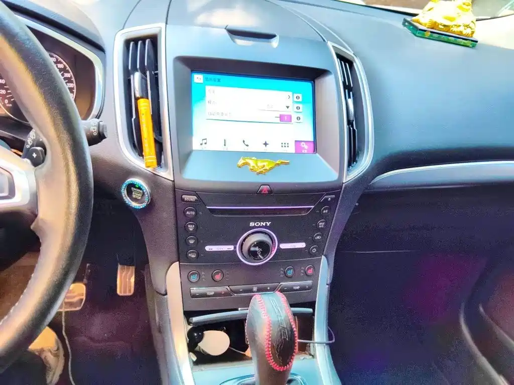 Ford Edge — миниатюра 6