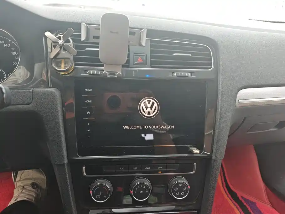 Volkswagen Golf — миниатюра 13