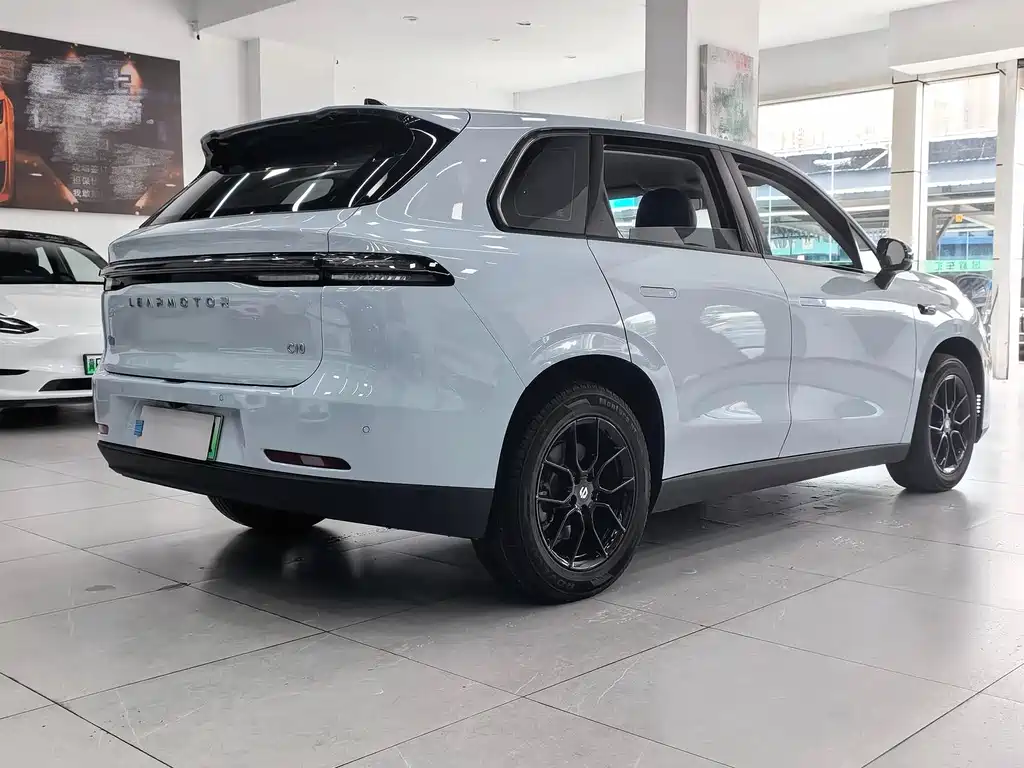 Leapmotor Leapmotor C10 — миниатюра 11