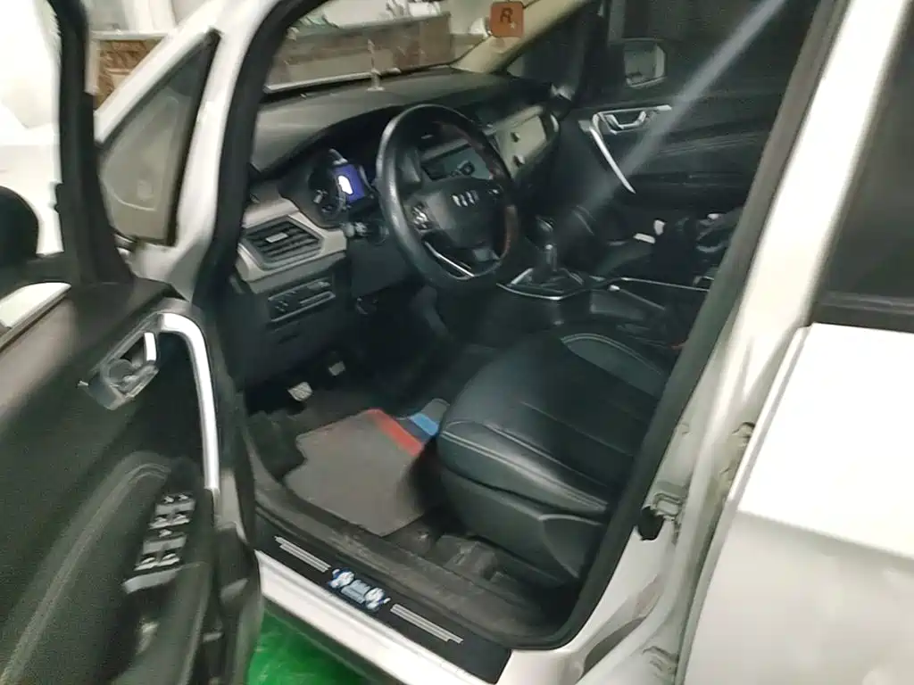 Geely Vision X3 — миниатюра 16