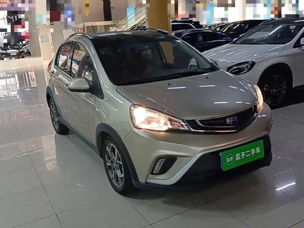 Geely Vision X1 — миниатюра 4