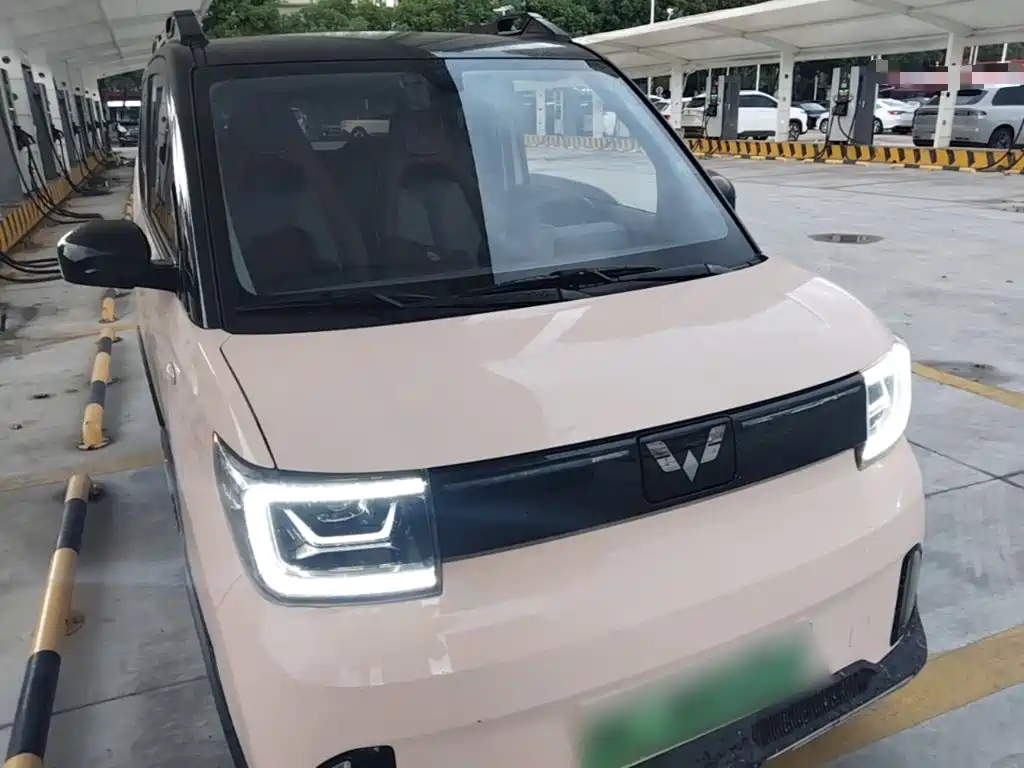 Wuling MINIEV — миниатюра 4