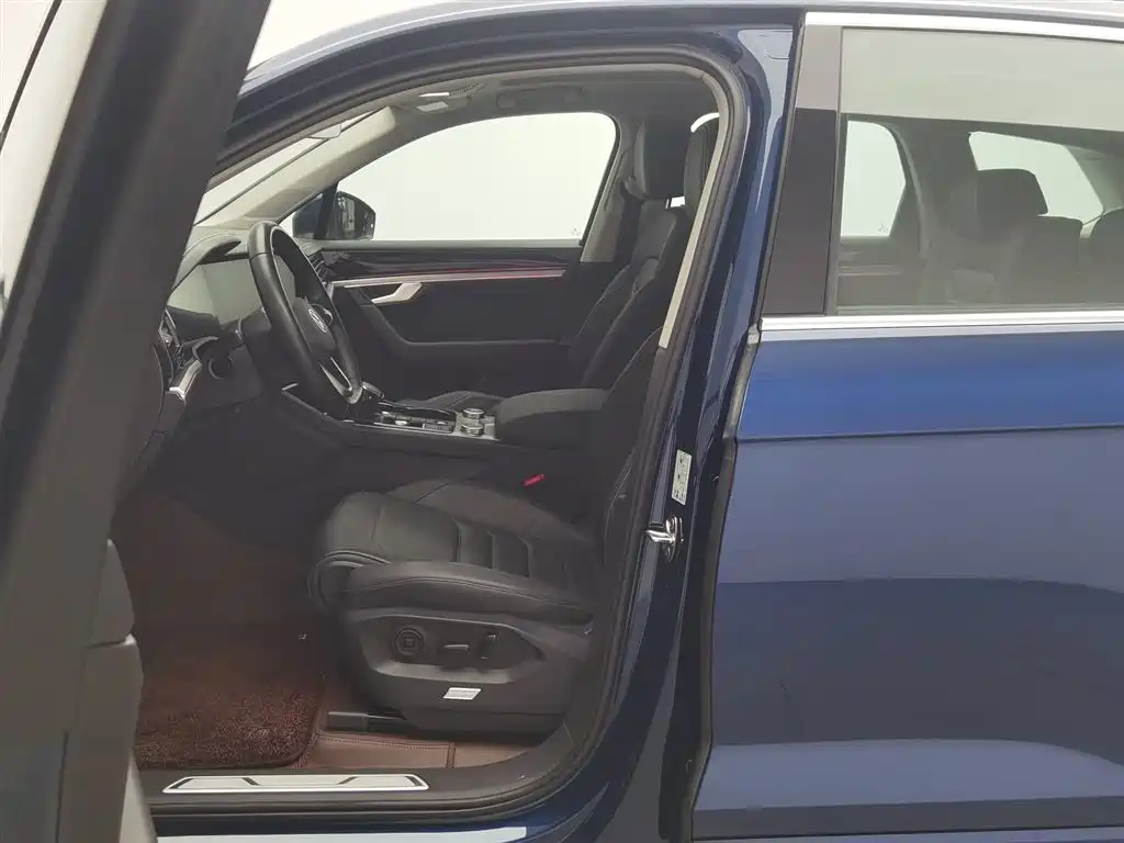 Volkswagen Touareg 2021 2.0TSI
