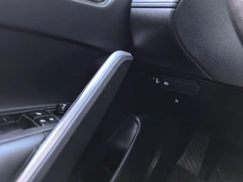 TOYOTA COROLLA SHARP AMPLIFIER