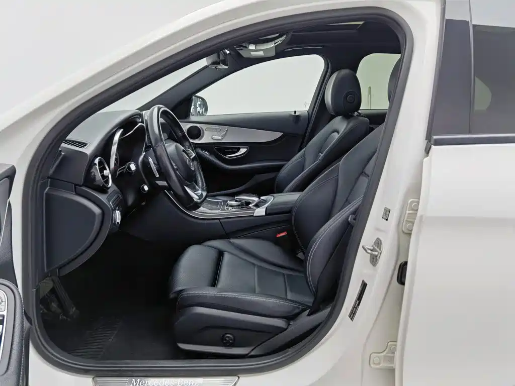 Mercedes-Benz C-Class — миниатюра 10
