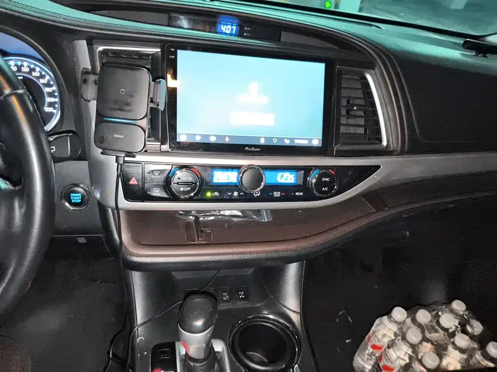 Toyota Highlander — миниатюра 6