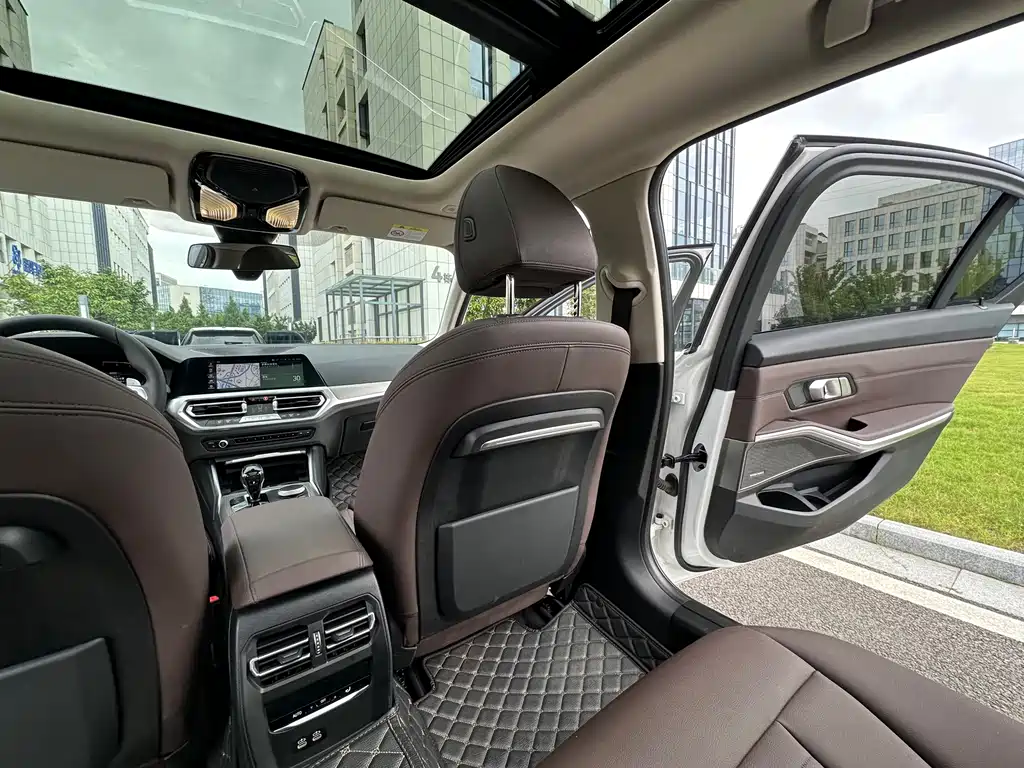 BMW 3 Series — миниатюра 17