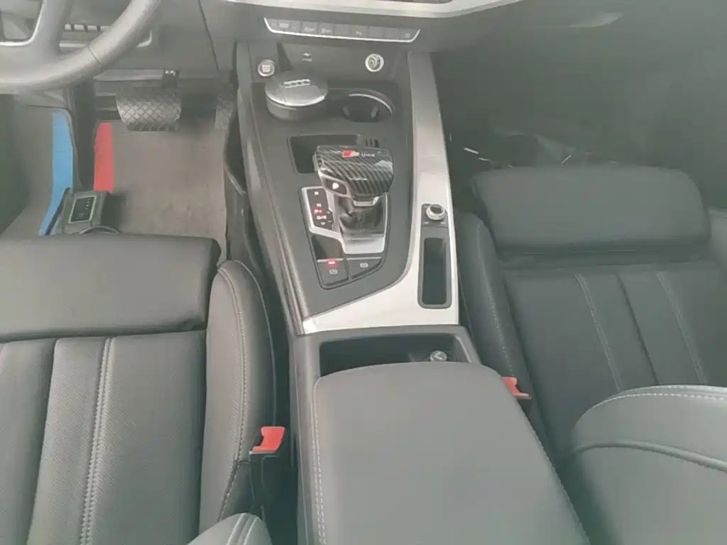 Audi A4L — миниатюра 14