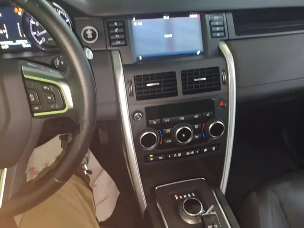 Land Rover Discovery Sport — миниатюра 13