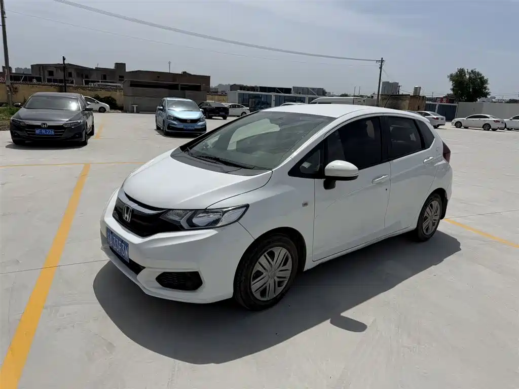 Купить Honda Fit
