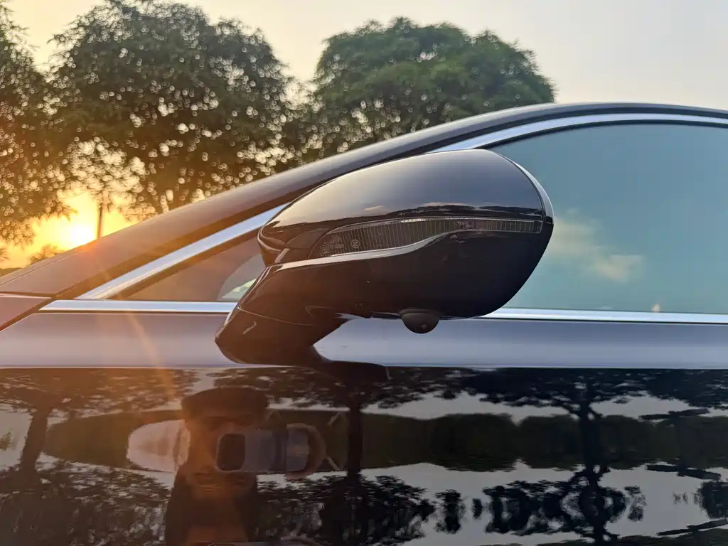 Hongqi Hongqi H5 — миниатюра 10