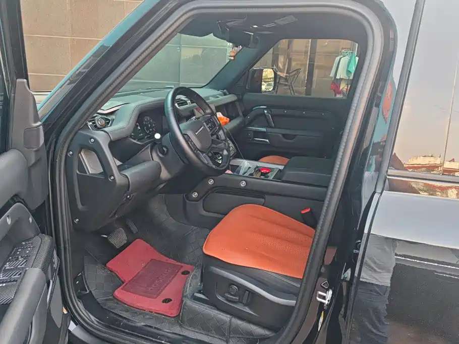 Land Rover Defender — миниатюра 9