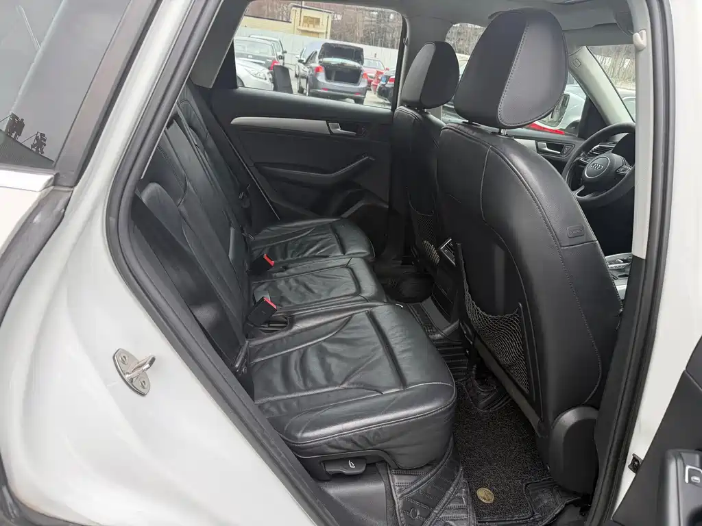 Audi Q5 — миниатюра 11