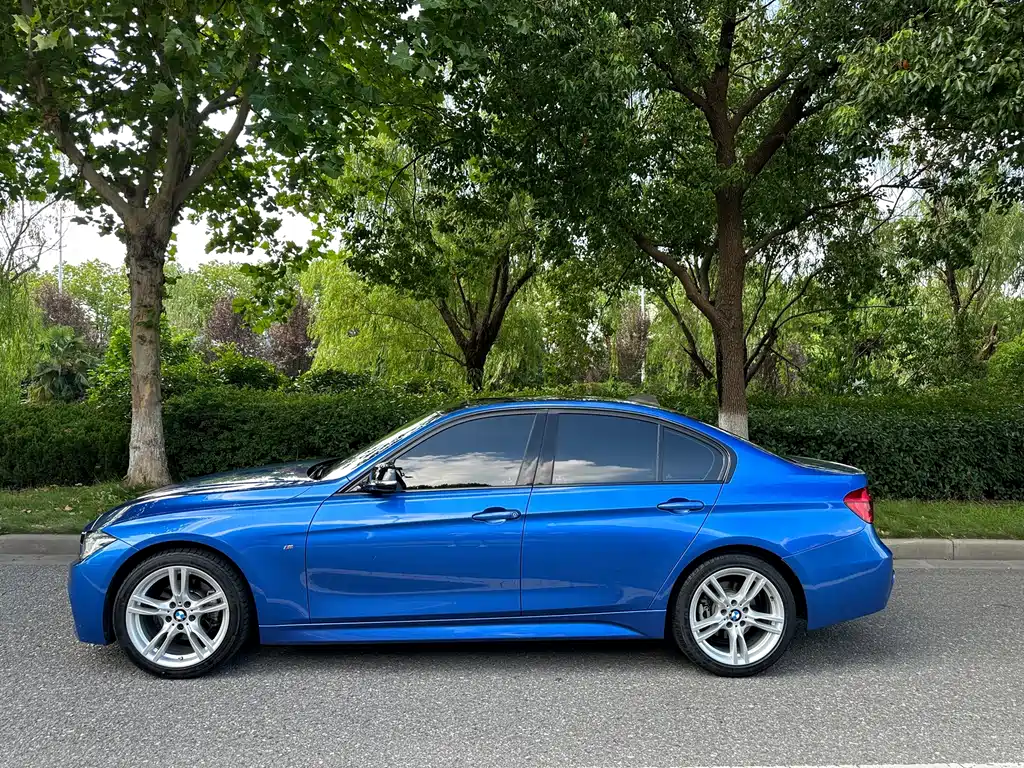BMW 3 Series — миниатюра 4