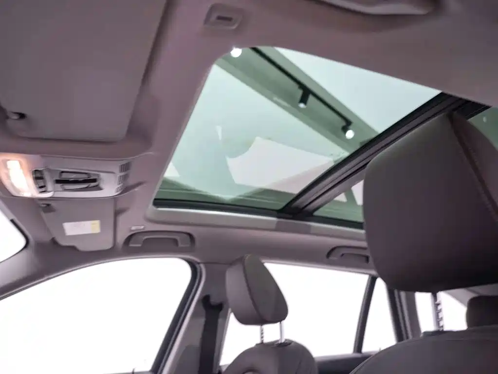 BMW X1 — миниатюра 10