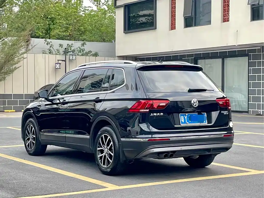 Volkswagen Tiguan L — миниатюра 4
