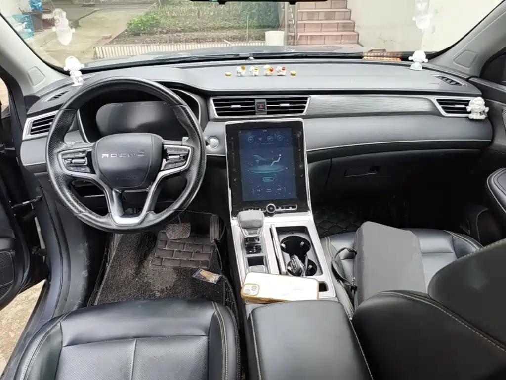 Roewe RX5 New Energy — миниатюра 10