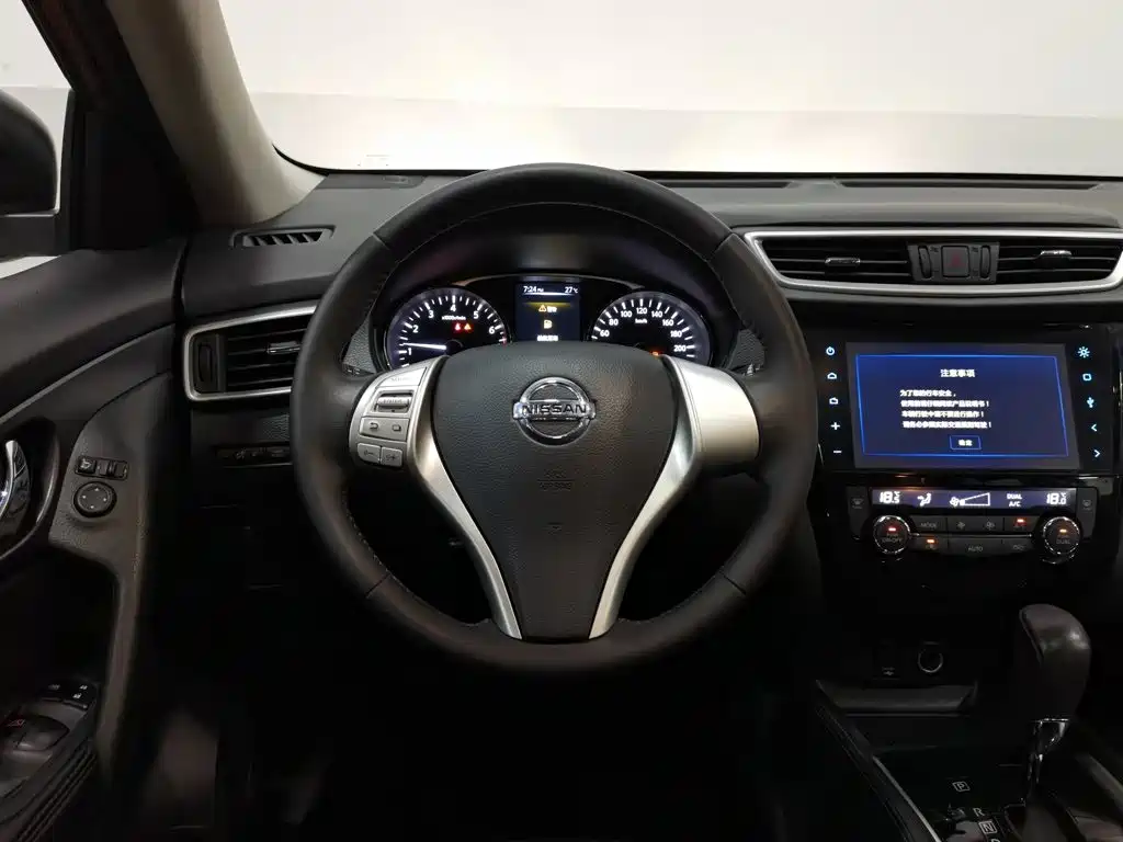 Nissan X-Trail — миниатюра 11