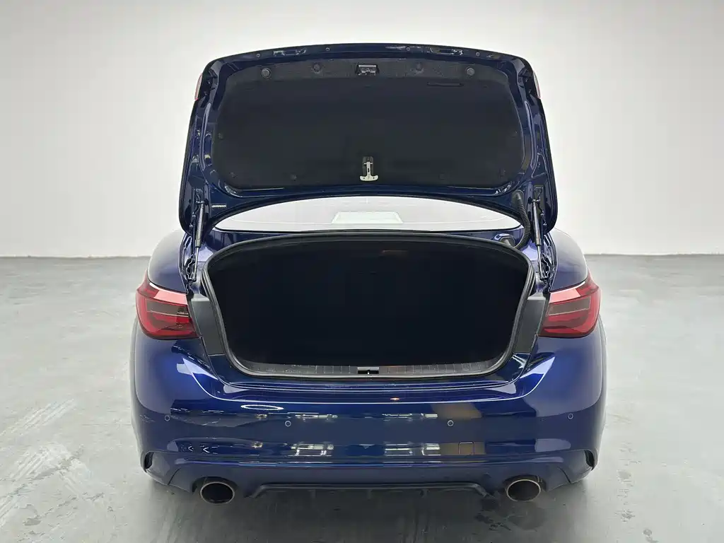 Infiniti Q50L 2018 2.0T VI