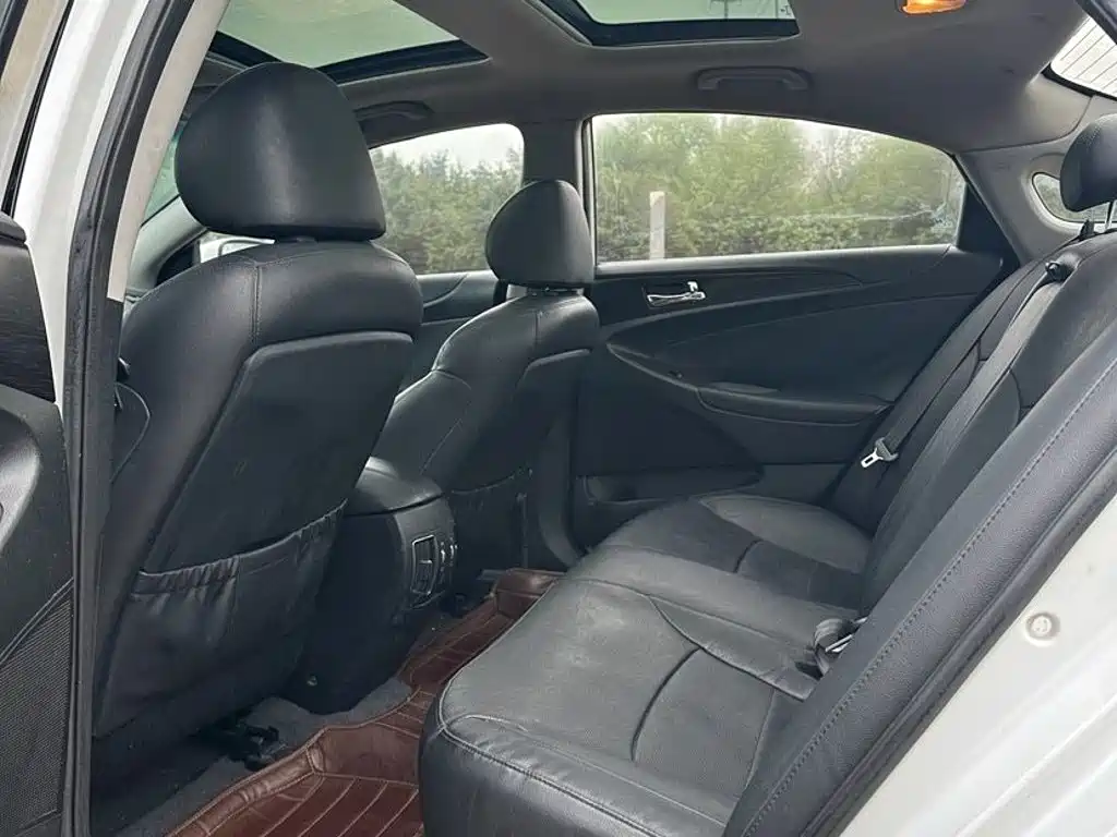 Hyundai Sonata — миниатюра 7