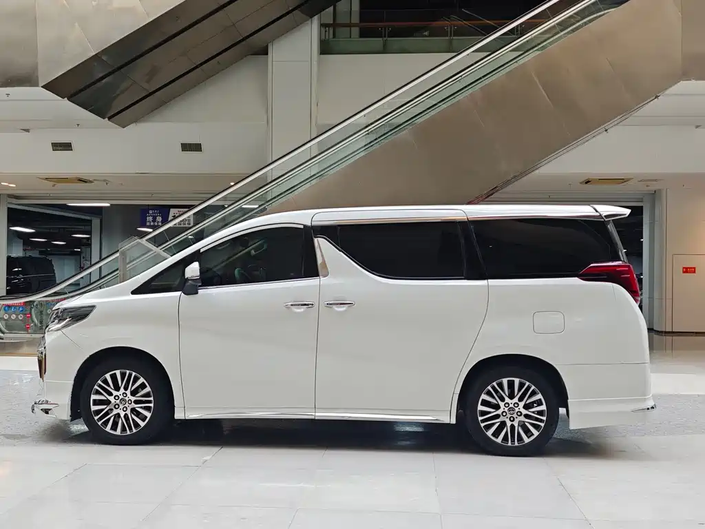 Toyota Alphard 2012 3.5L Luxury