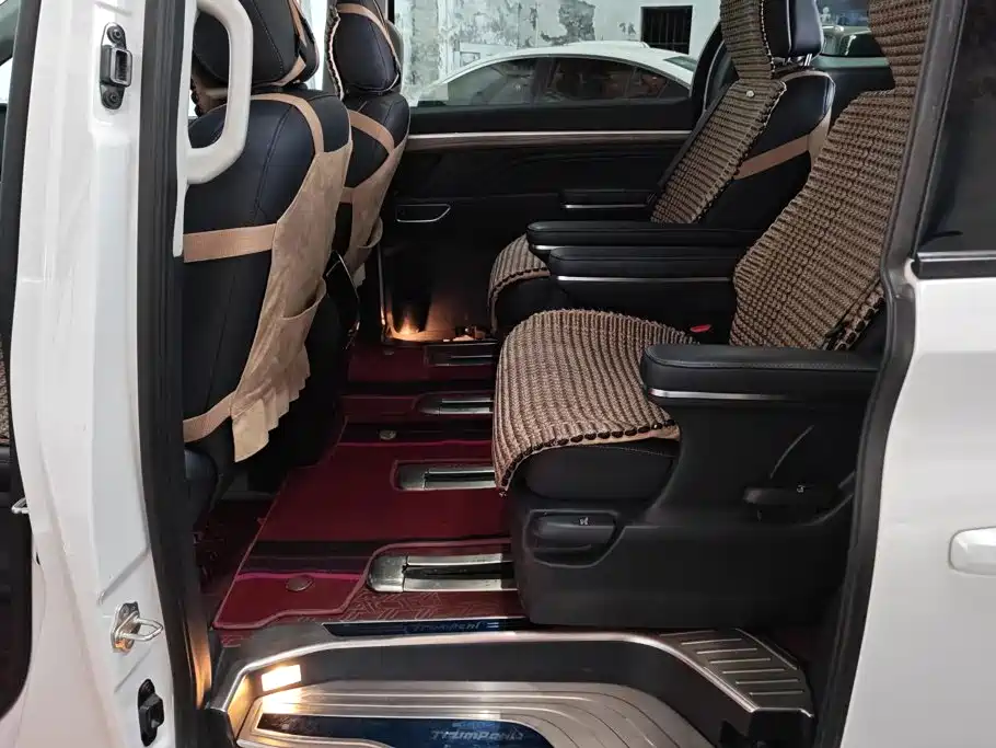GAC Motor Trumpchi M8 — миниатюра 11