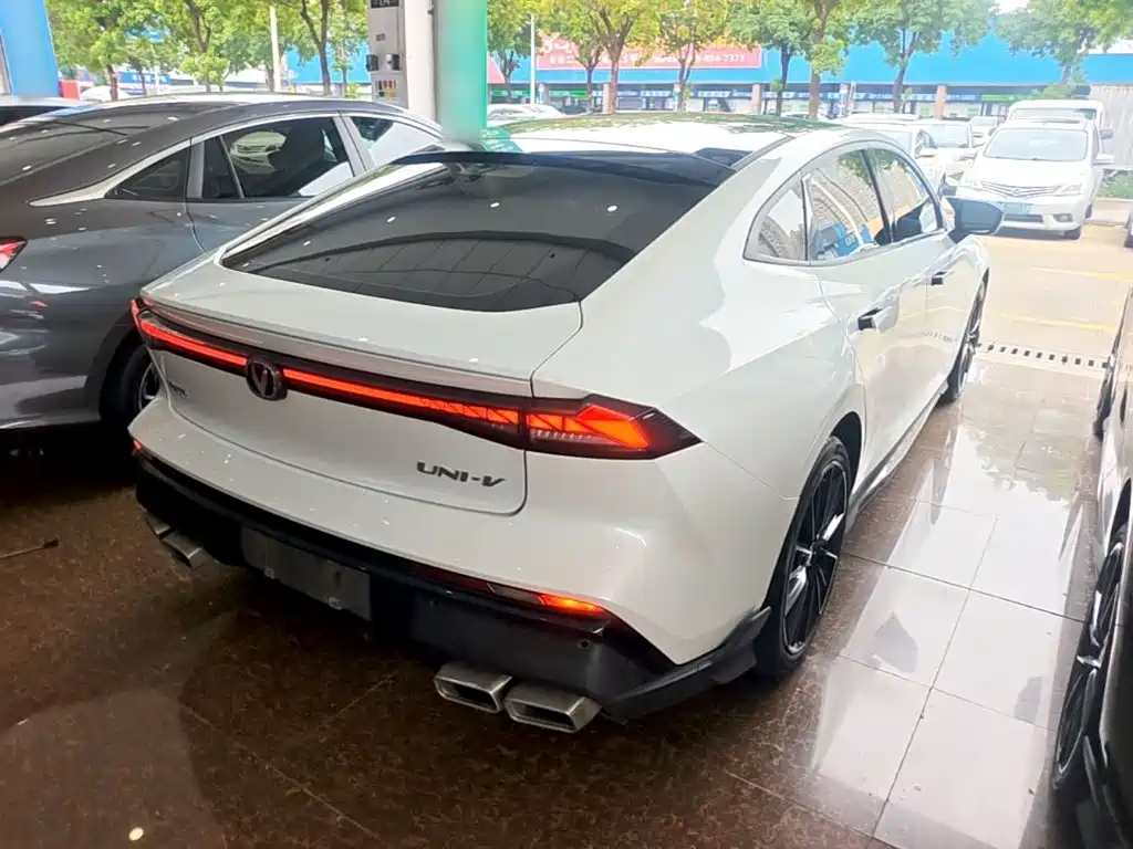Changan UNI-V — миниатюра 7