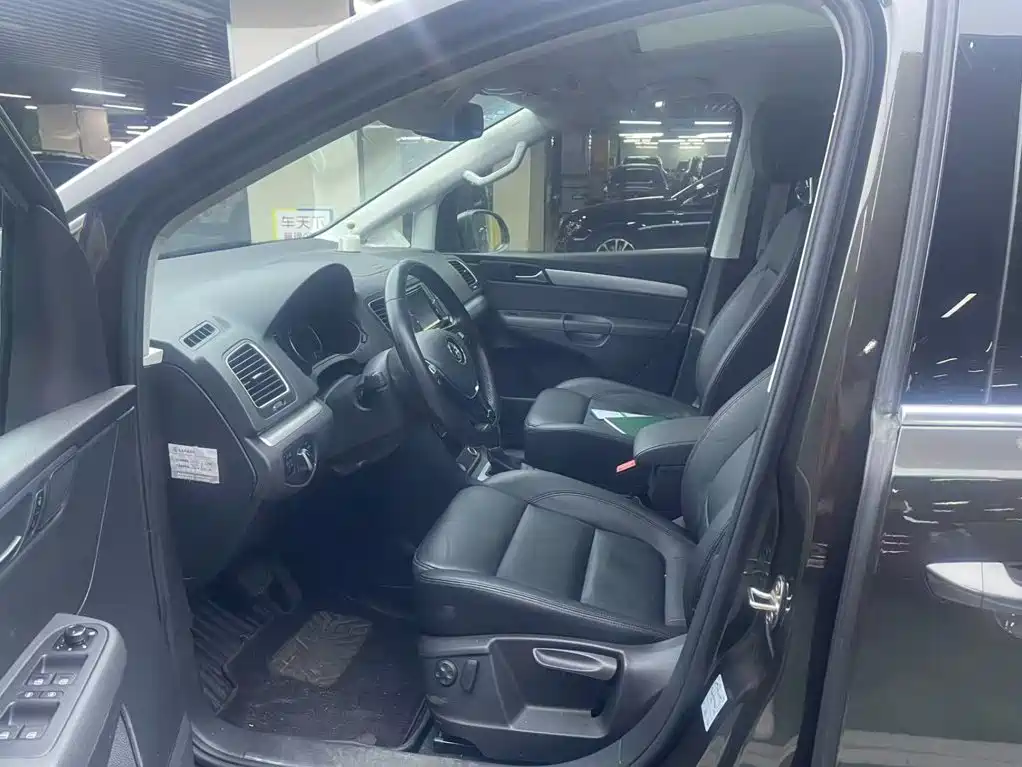 Volkswagen Sharan — миниатюра 7