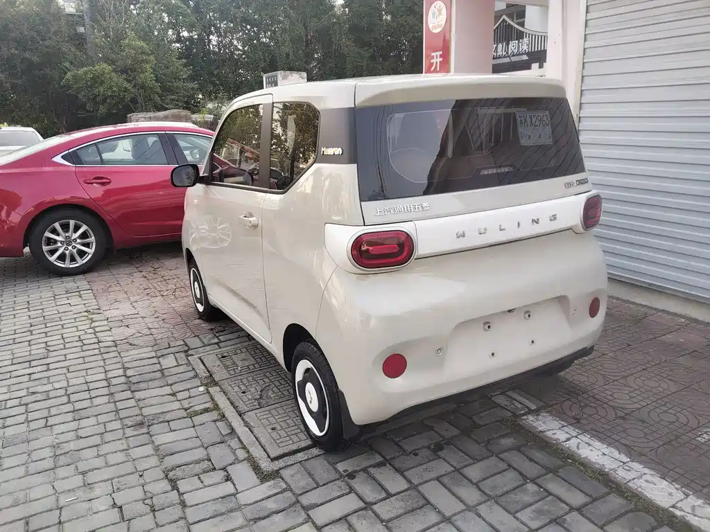 Wuling MINIEV — миниатюра 4