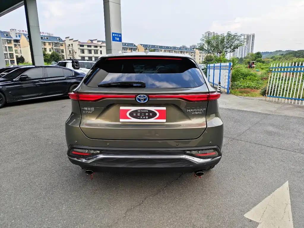 Toyota Harrier — миниатюра 5