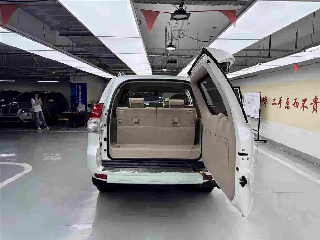 Toyota Prado (Import) — миниатюра 10