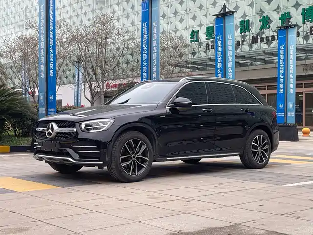 MERCEDES-BENZ GLC