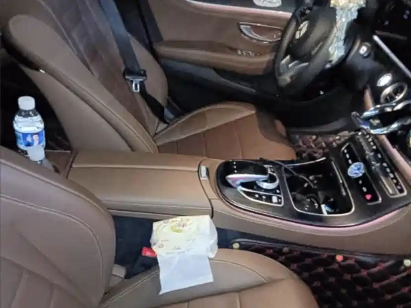 Mercedes-Benz E-Class — миниатюра 4