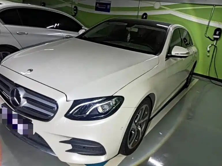 Mercedes-Benz E-Class — миниатюра 7
