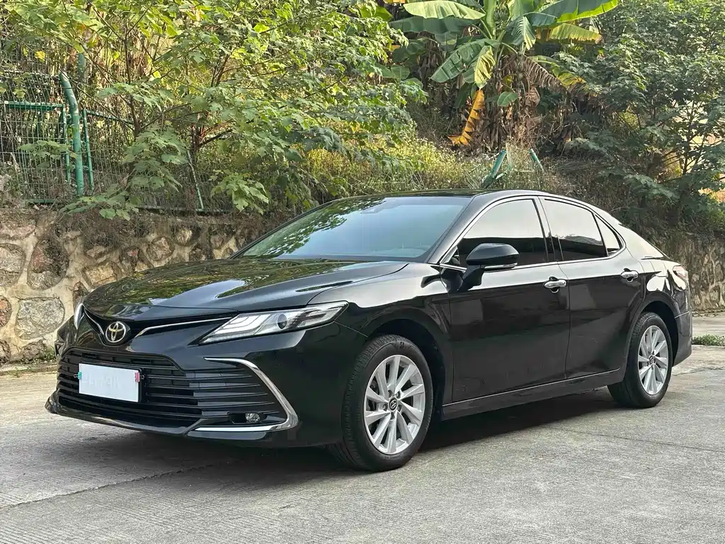 Toyota Camry 2021