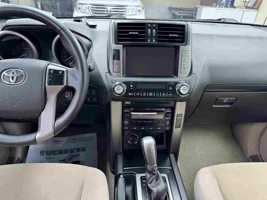 Toyota Prado (Import) — миниатюра 6