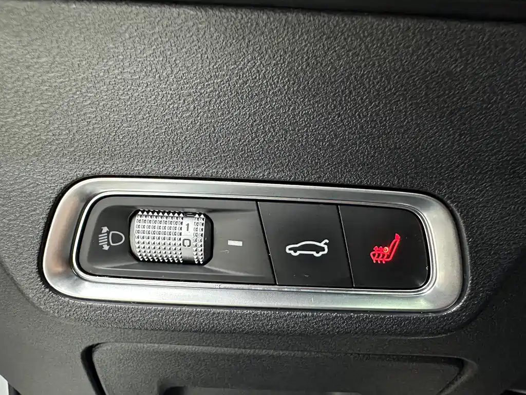 Geely Emgrand S — миниатюра 17