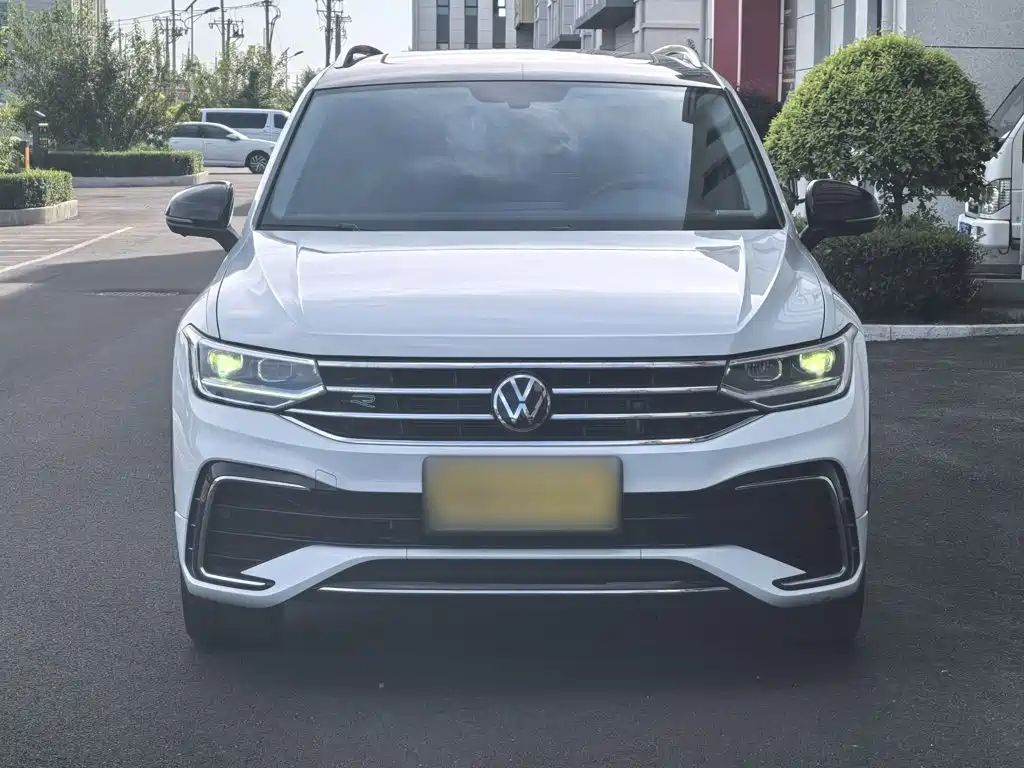 Volkswagen Tiguan L — миниатюра 6