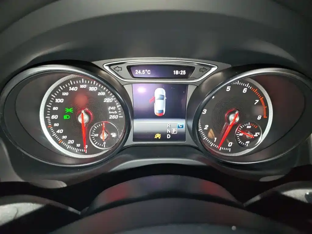 Mercedes-Benz CLA (Import) — миниатюра 4