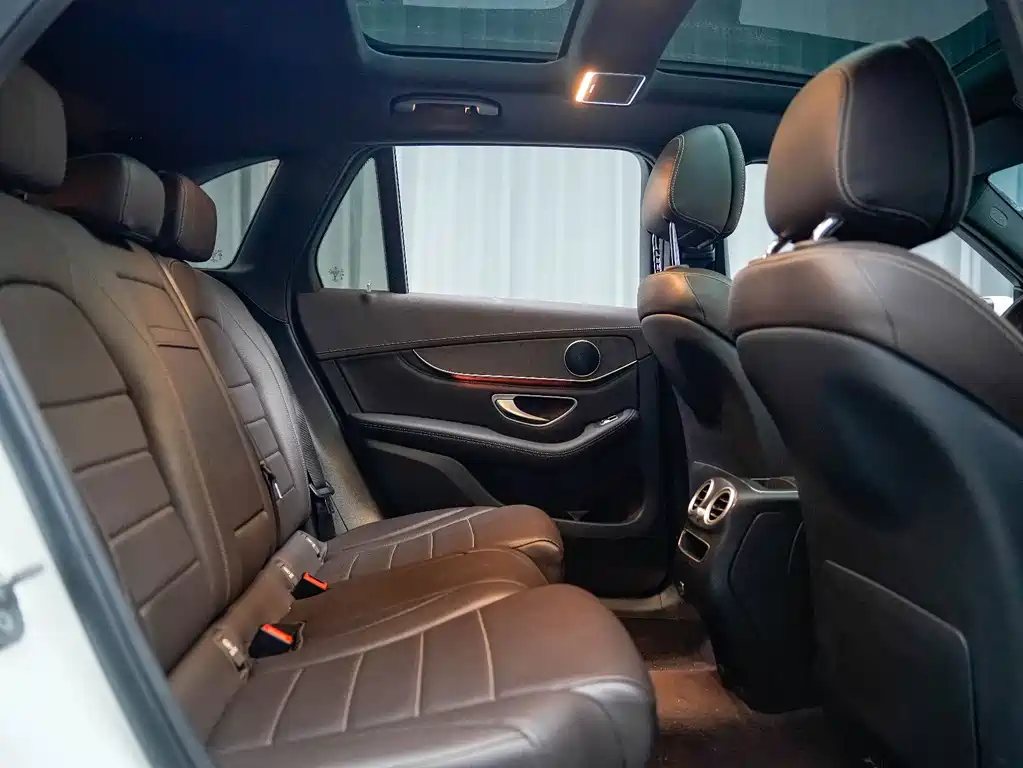 Mercedes-Benz GLC — миниатюра 8